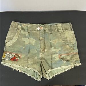 Anthropologie Pilcro Peace Green Camo Fringe Hem Boho Shorts